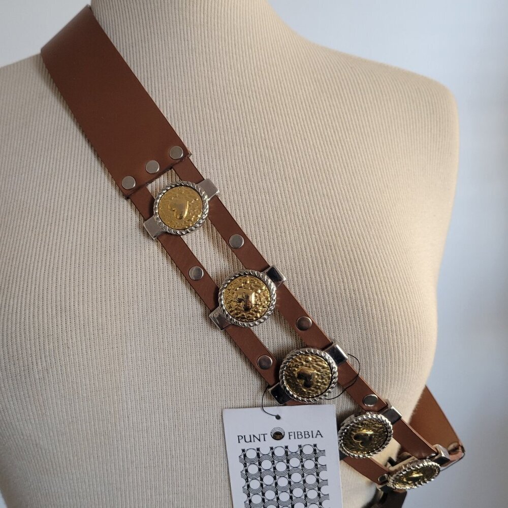 Punt Fibbia Brown Genuine Leather Concho Belt w/Gold-tone Heart Medallions (Size